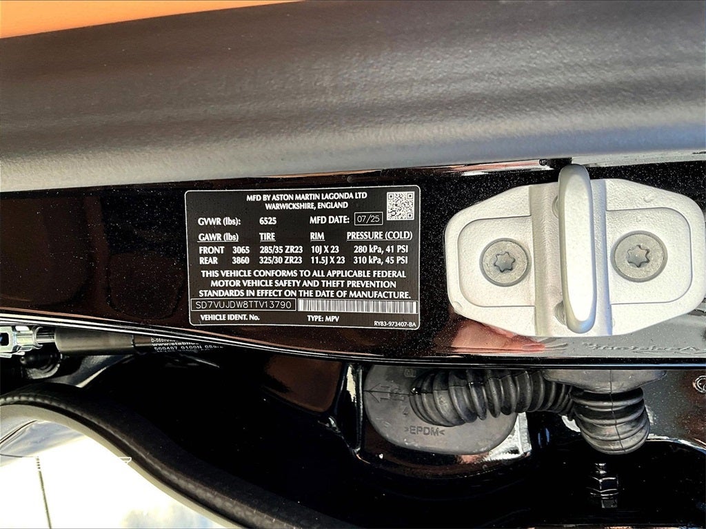 2026 Aston Martin DBX 707