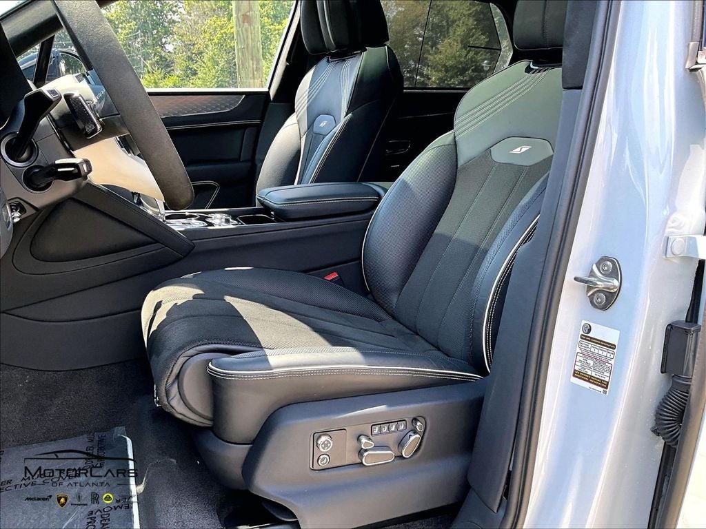 2025 Bentley Bentayga S V8