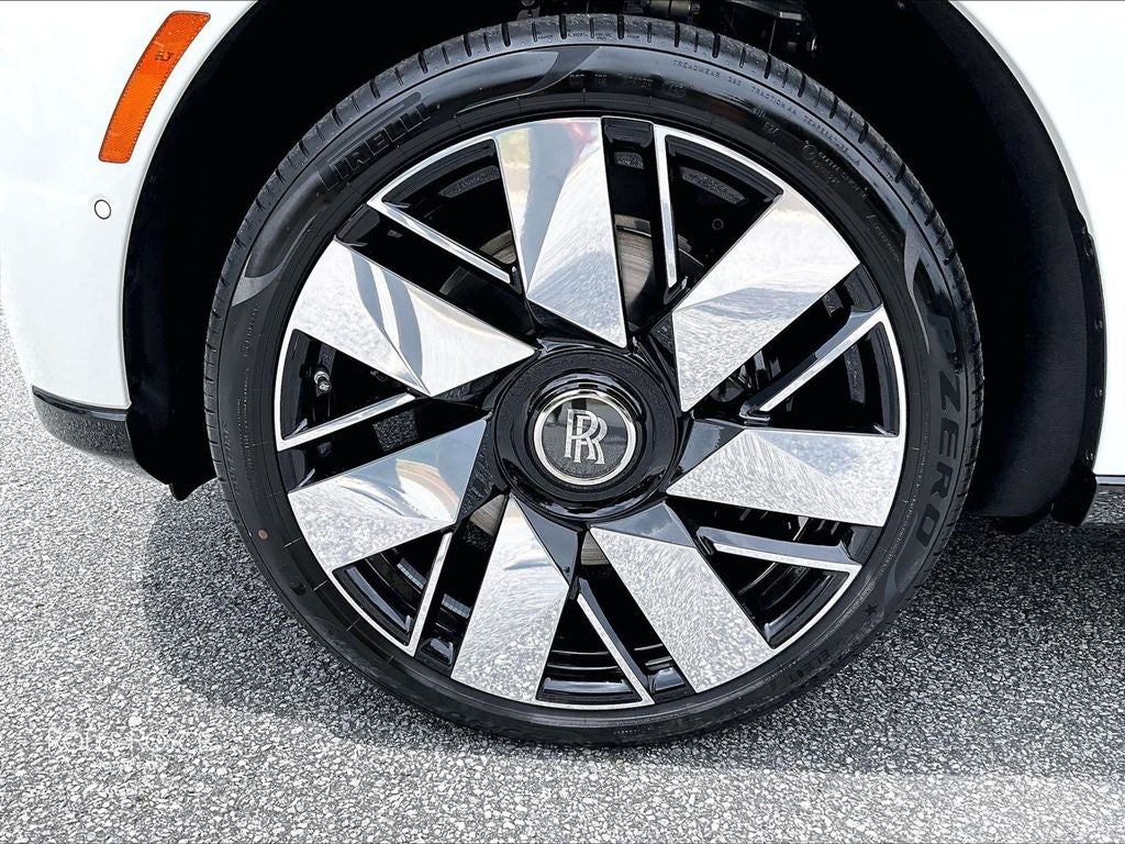 2027 Rolls-Royce Cullinan 