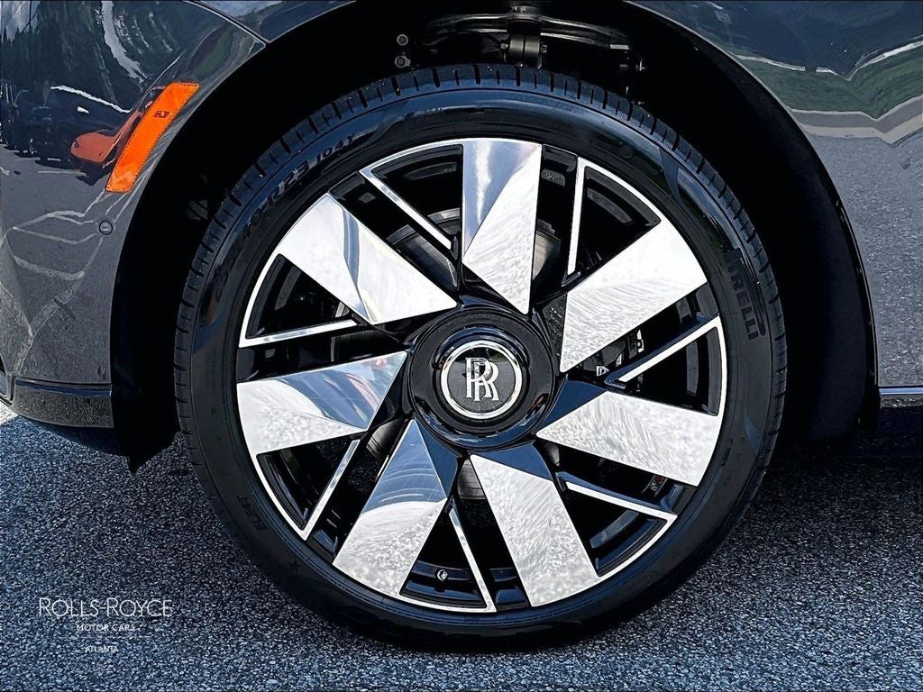 2027 Rolls-Royce Cullinan 