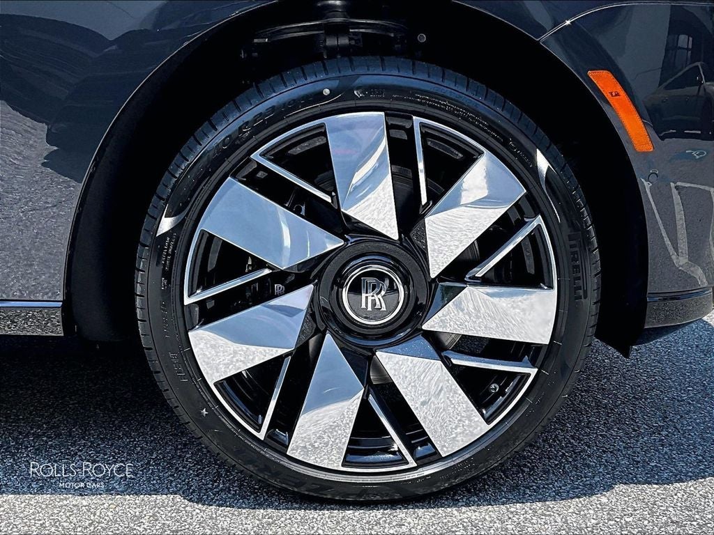 2027 Rolls-Royce Cullinan 