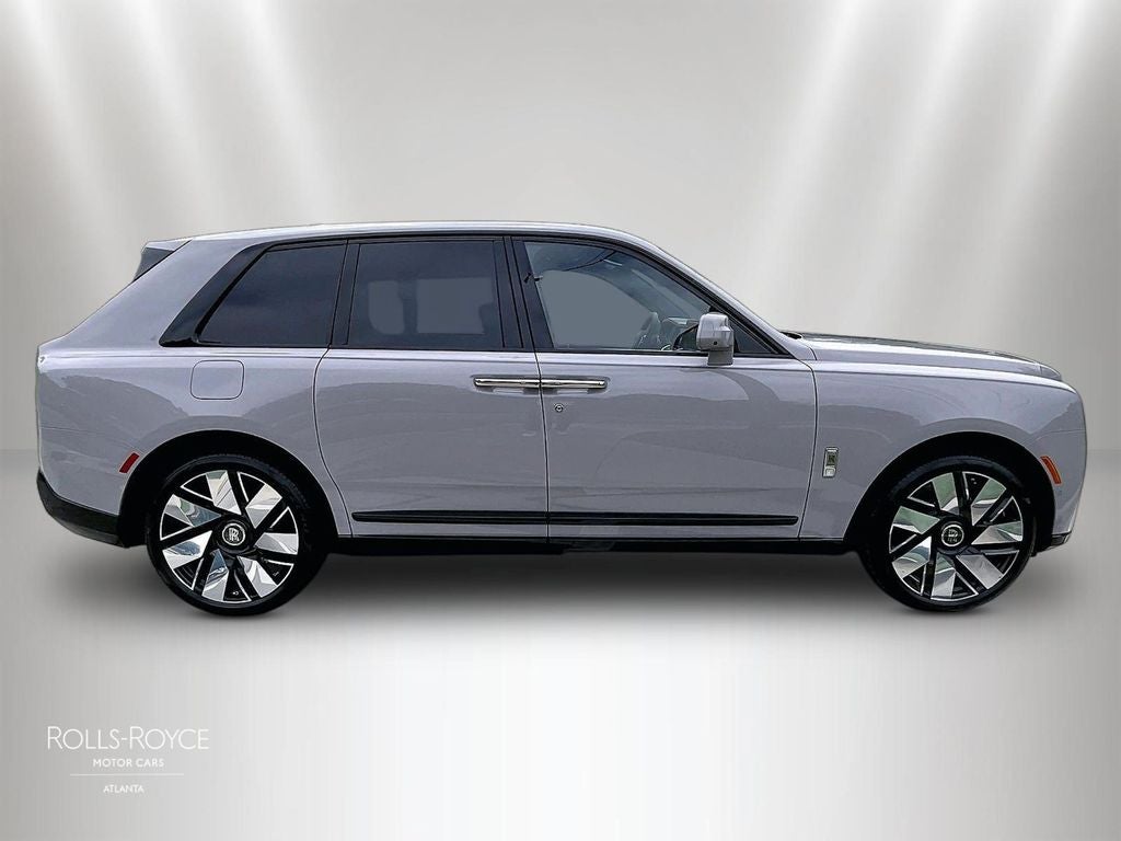2027 Rolls-Royce Cullinan 