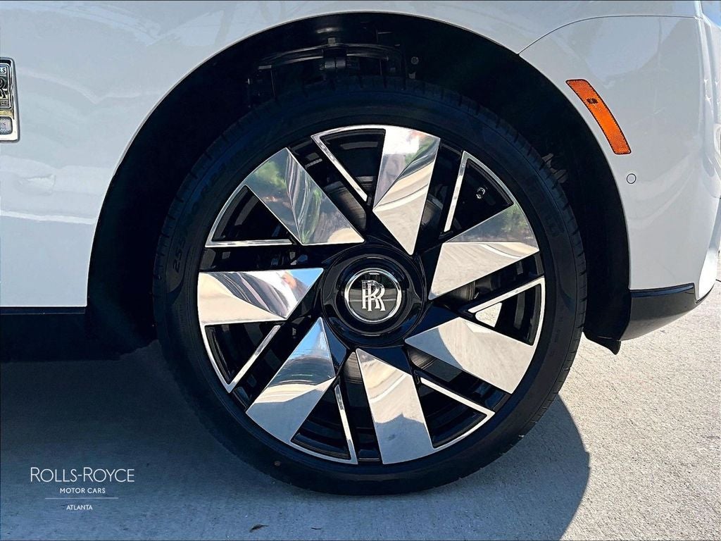2027 Rolls-Royce Cullinan 