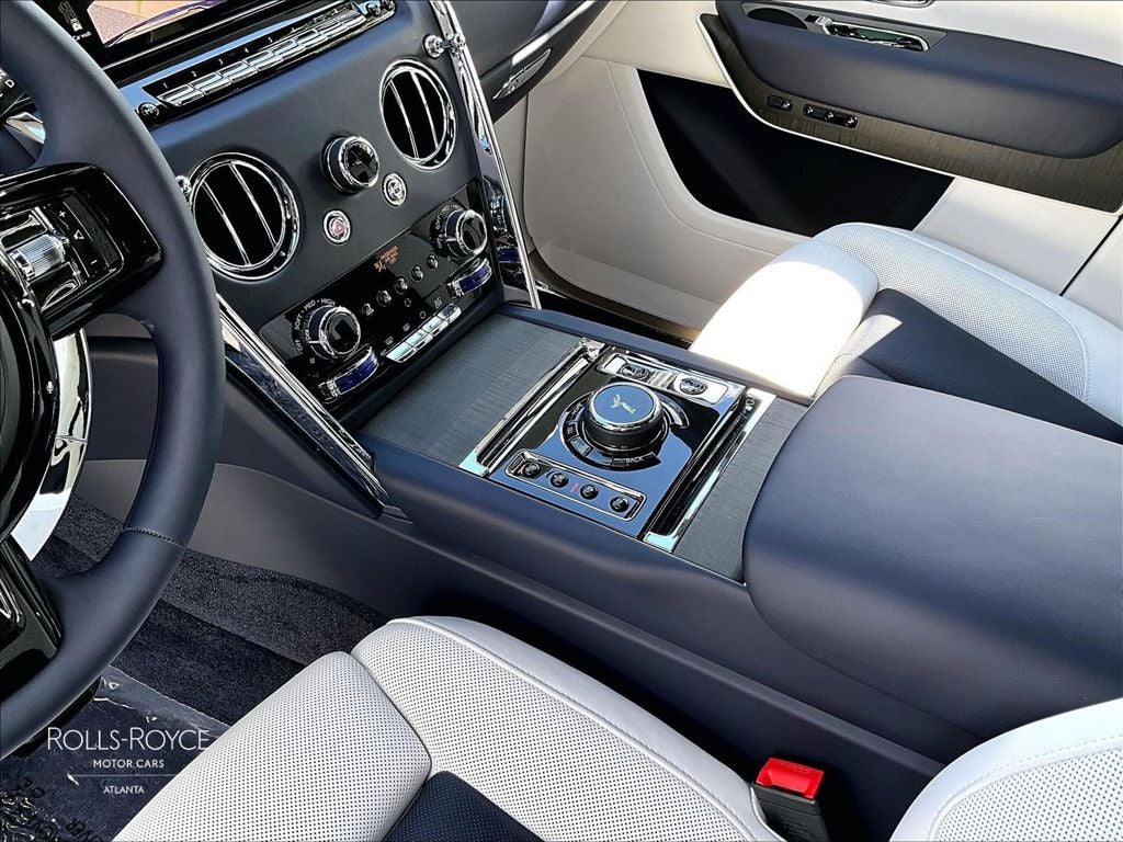 2027 Rolls-Royce Cullinan 