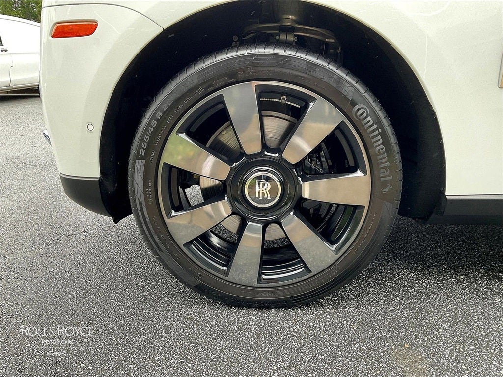 2022 Rolls-Royce Cullinan ...Shooting Star Headliner with Lounge Seating Con