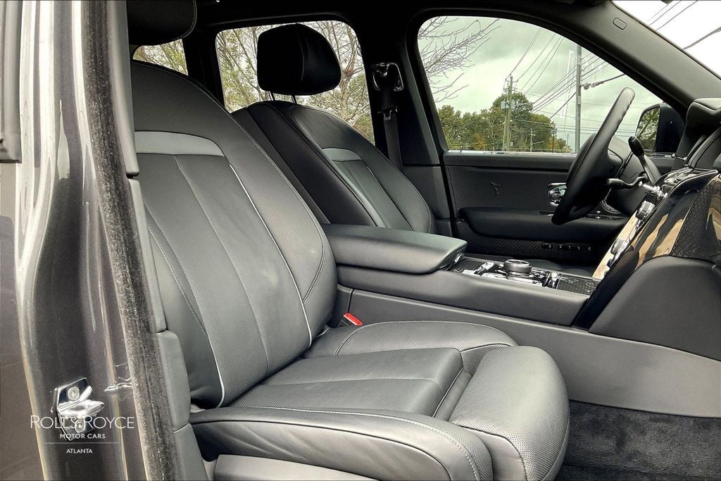 2022 Rolls-Royce Black Badge Cullinan ...Dark Exterior Spec!!