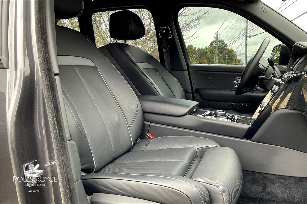 2022 Rolls-Royce Black Badge Cullinan ...Dark Exterior Spec!!