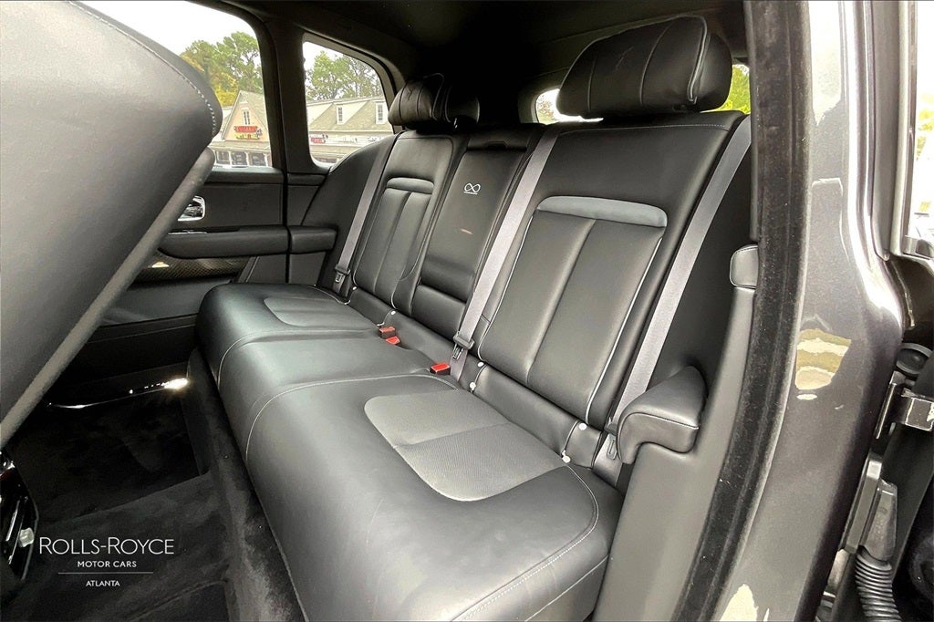 2022 Rolls-Royce Black Badge Cullinan ...Dark Exterior Spec!!