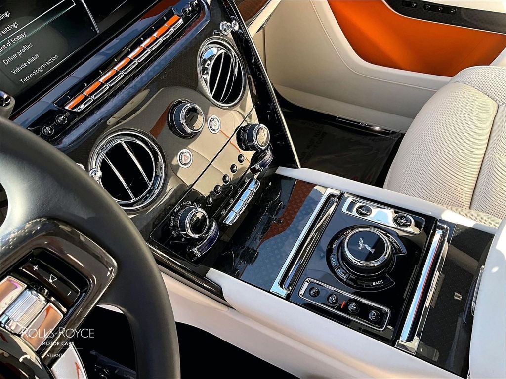 2022 Rolls-Royce Cullinan Black Badge