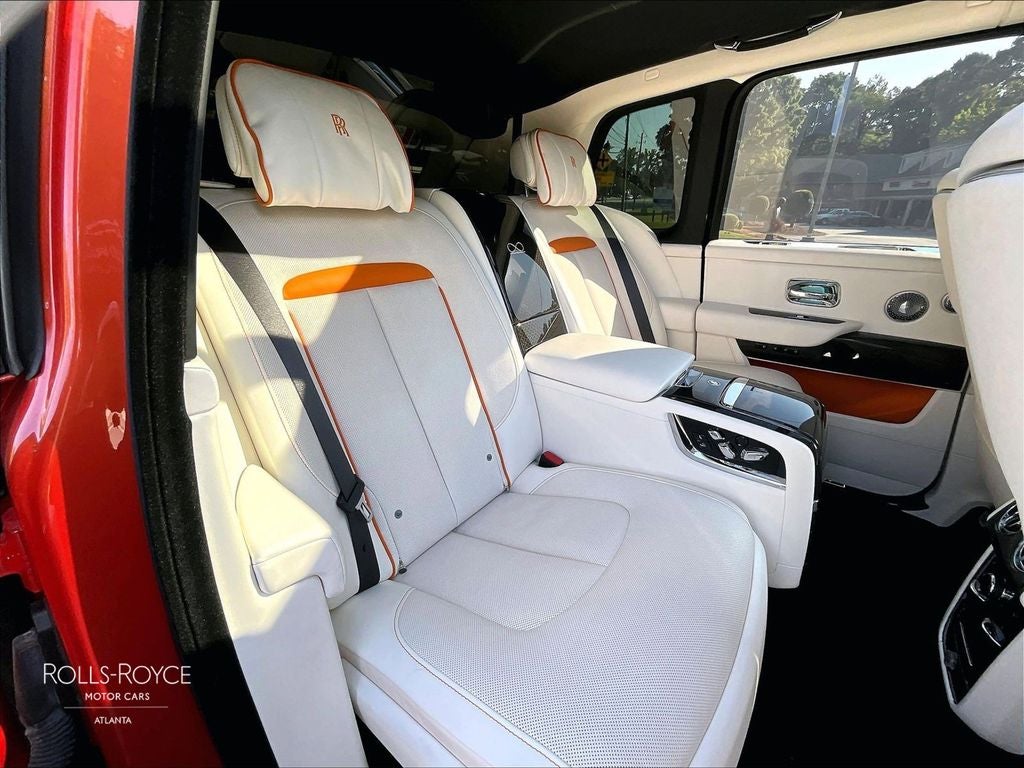 2022 Rolls-Royce Cullinan Black Badge