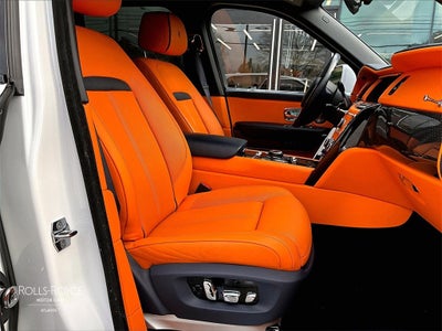 2021 Rolls-Royce Cullinan ....Black Badge!!