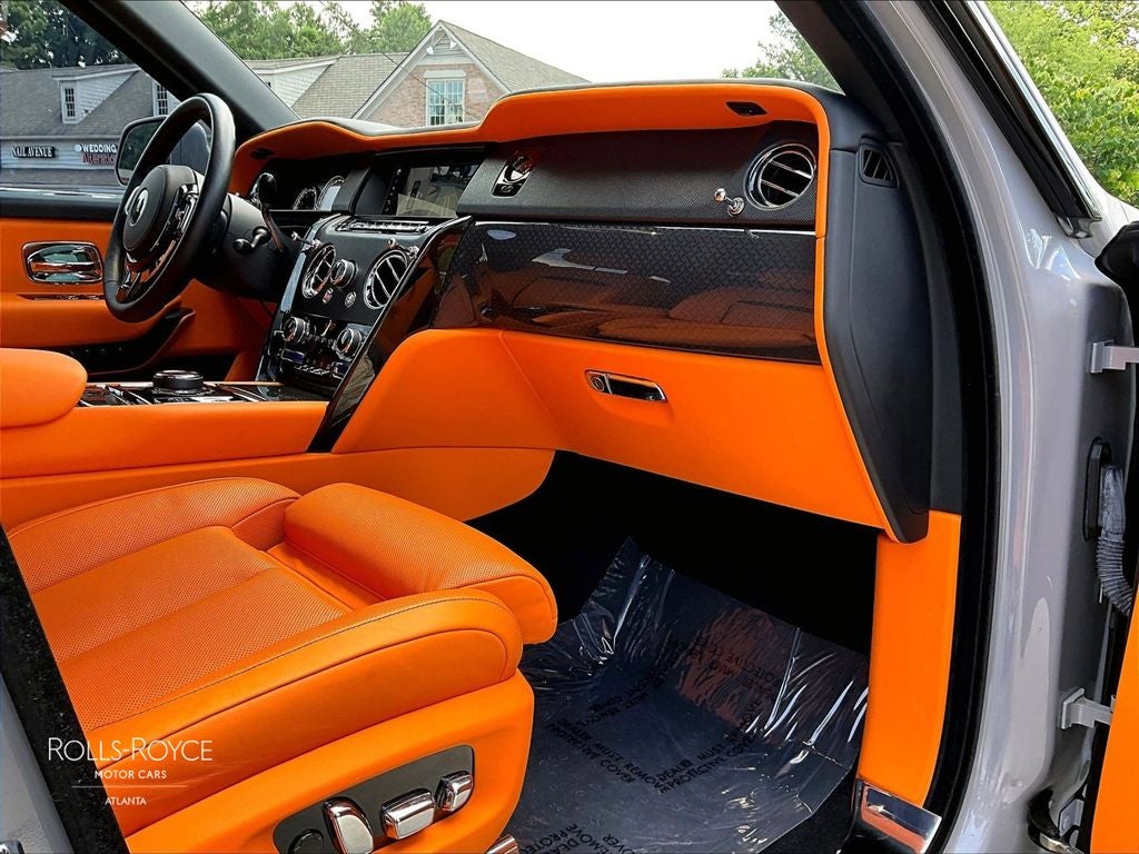 2023 Rolls-Royce Cullinan Black Badge ...Highly Desirable Interior!!