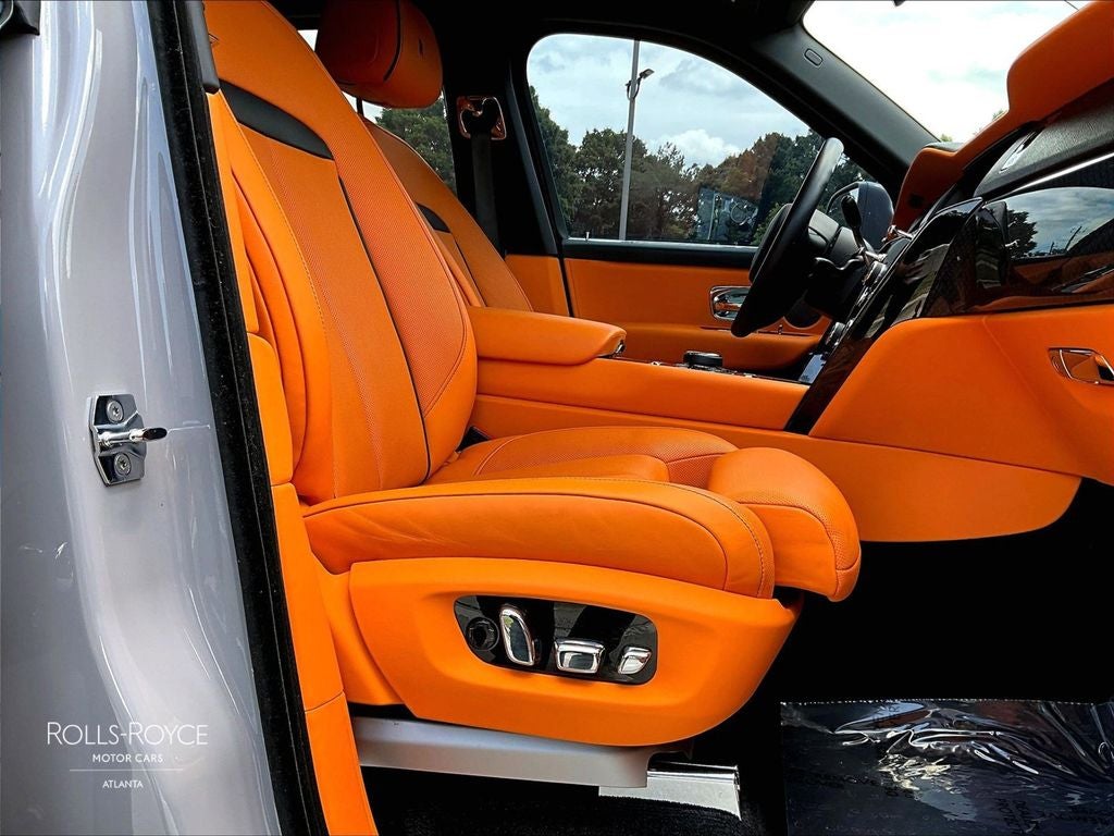 2023 Rolls-Royce Cullinan Black Badge ...Highly Desirable Interior!!