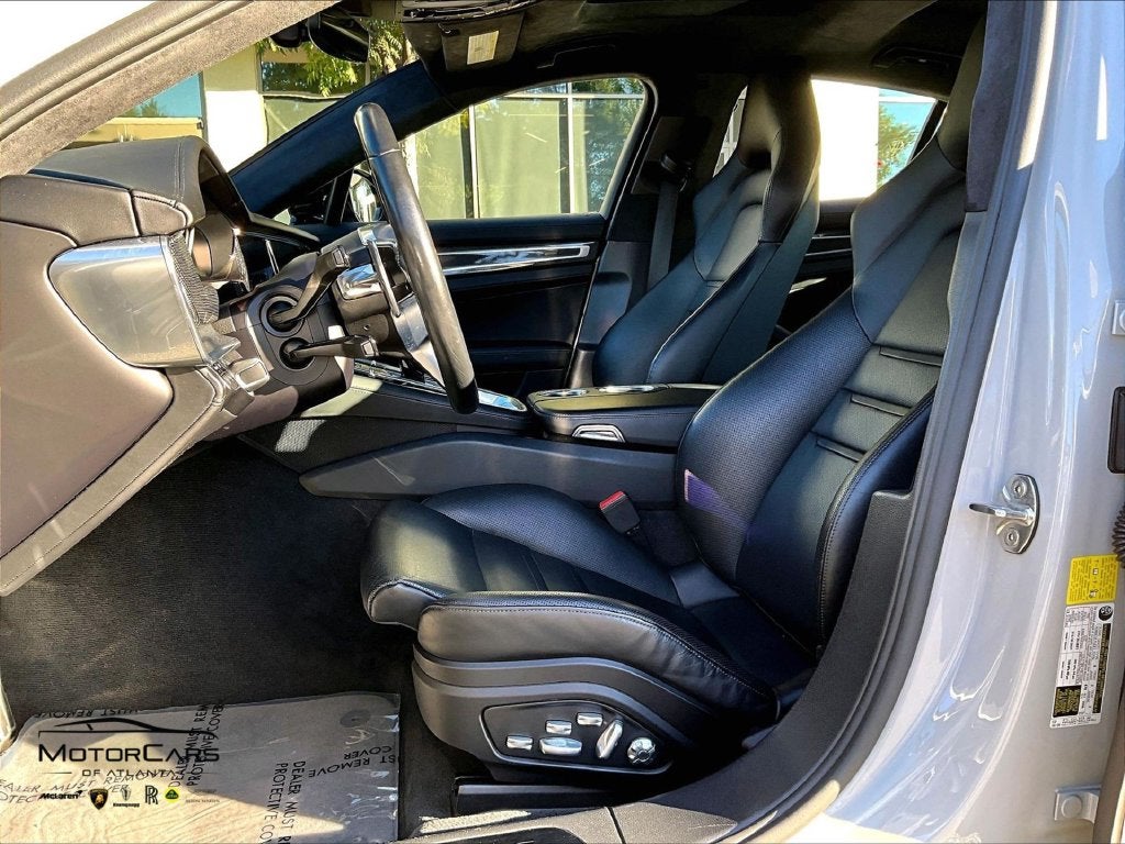 2019 Porsche Panamera GTS