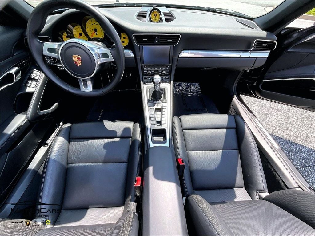 2016 Porsche 911 Carrera S Cabriolet 7-Speed