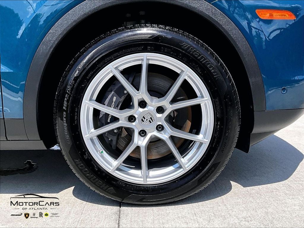 2026 Porsche Cayenne ...Premium Package Plus!!!