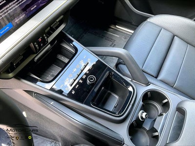 2026 Porsche Cayenne ...Premium Package Plus!!