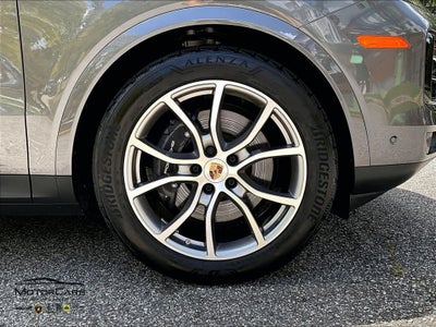 2026 Porsche Cayenne ...Premium Package Plus!!