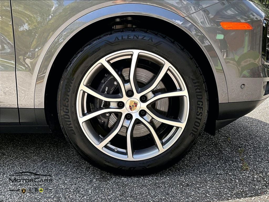 2026 Porsche Cayenne ...Premium Package Plus!!