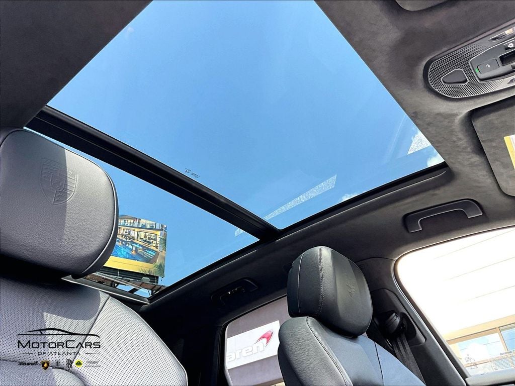 2026 Porsche Cayenne ...Premium Package!!!