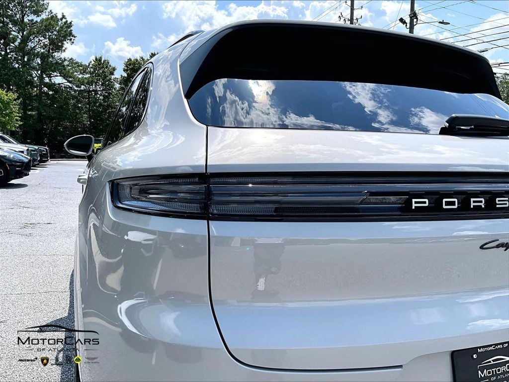 2026 Porsche Cayenne ...Premium Package!!!