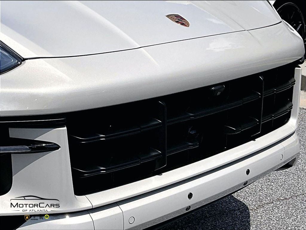 2026 Porsche Cayenne ...Premium Package!!!