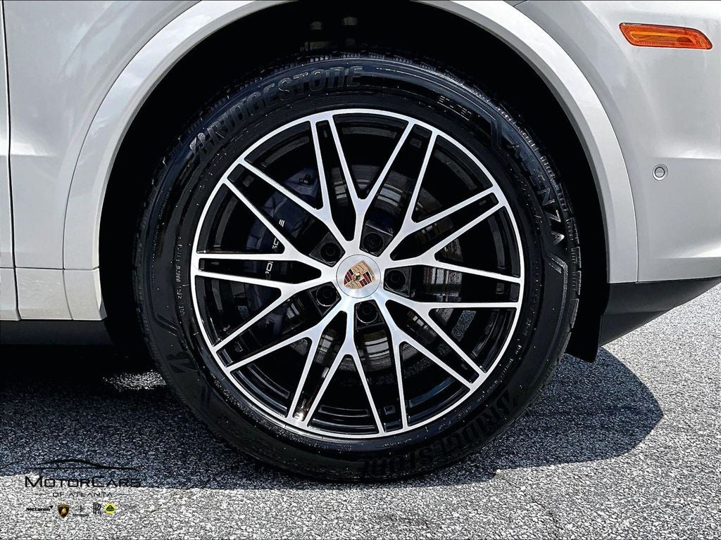 2026 Porsche Cayenne ...Premium Package!!!