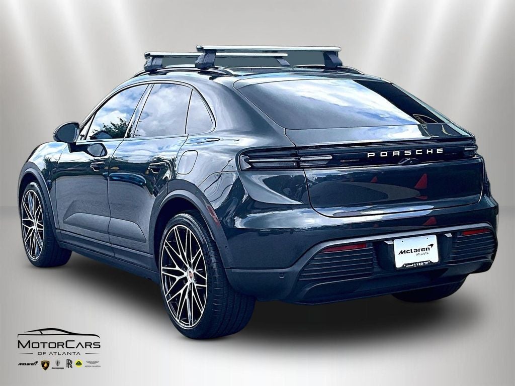 2026 Porsche Macan Electric ...RS Spyder Wheel Design!!