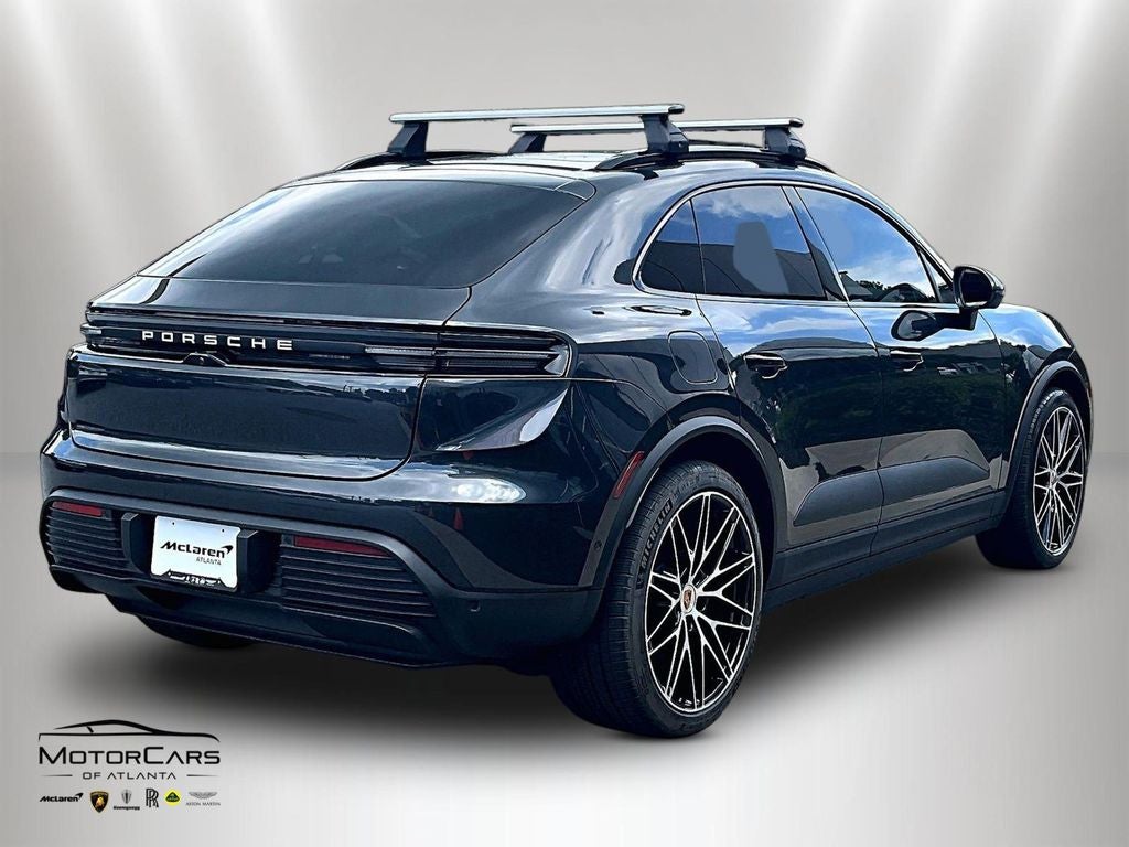 2026 Porsche Macan Electric ...RS Spyder Wheel Design!!