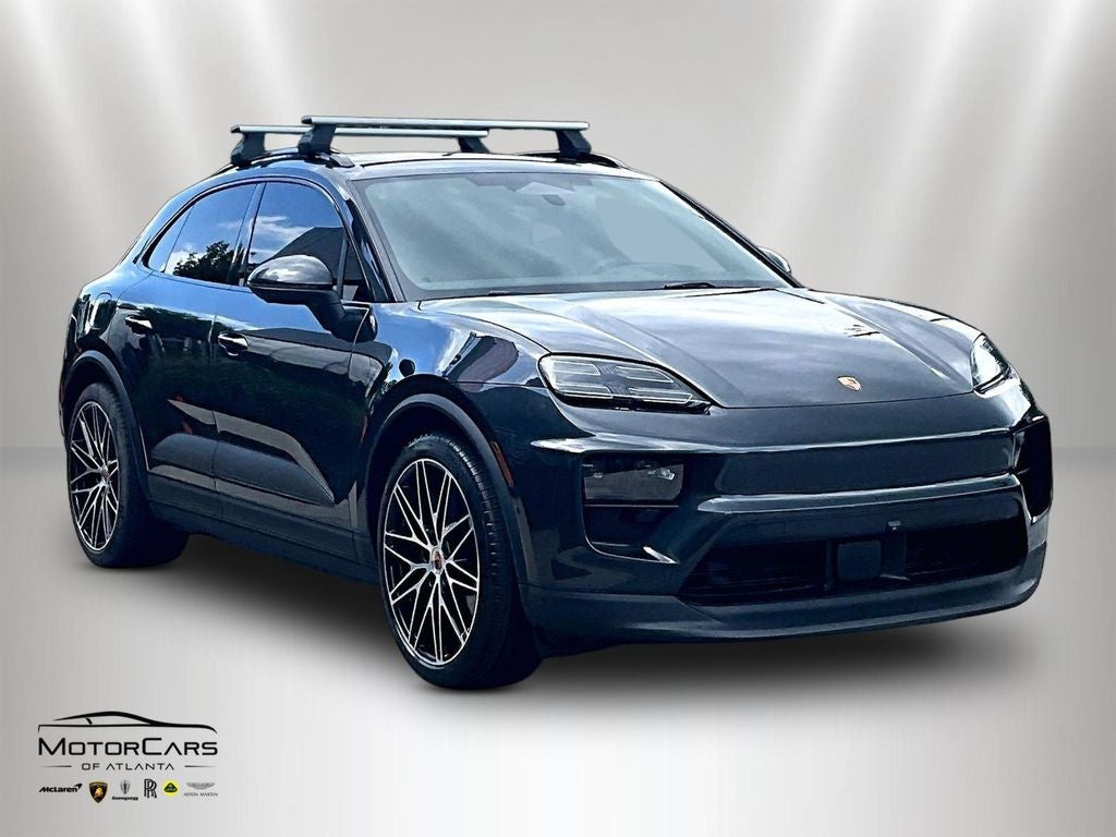 2026 Porsche Macan Electric ...RS Spyder Wheel Design!!