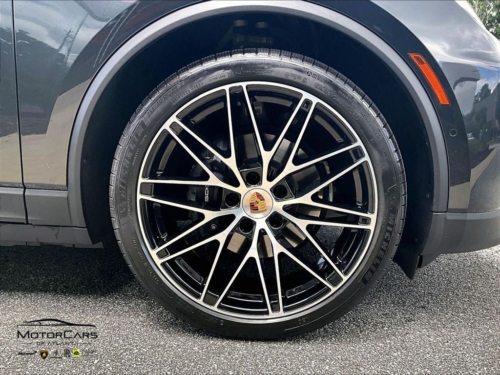 2026 Porsche Macan Electric ...RS Spyder Wheel Design!!