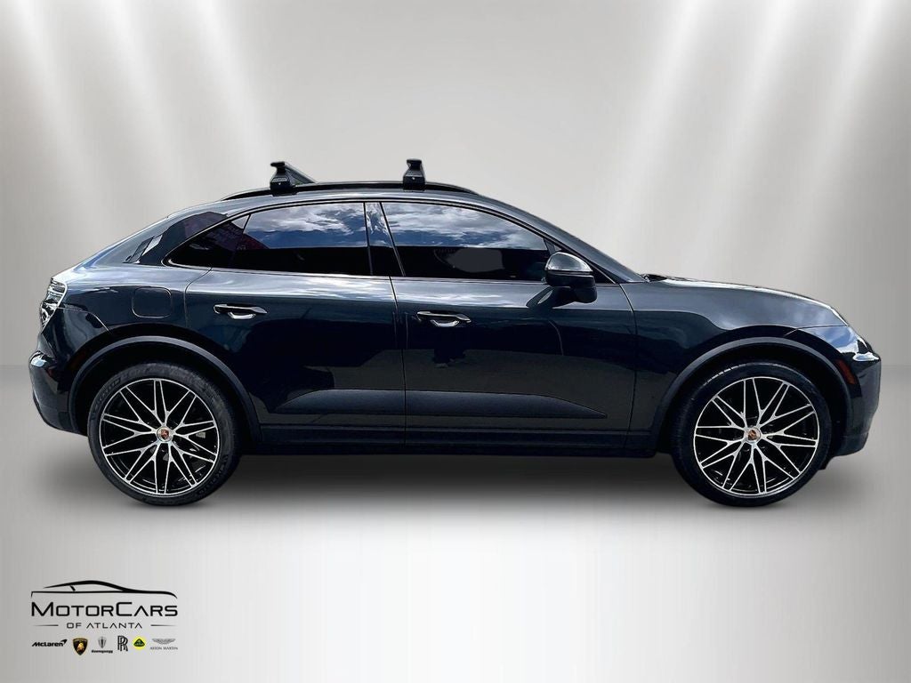 2026 Porsche Macan Electric ...RS Spyder Wheel Design!!