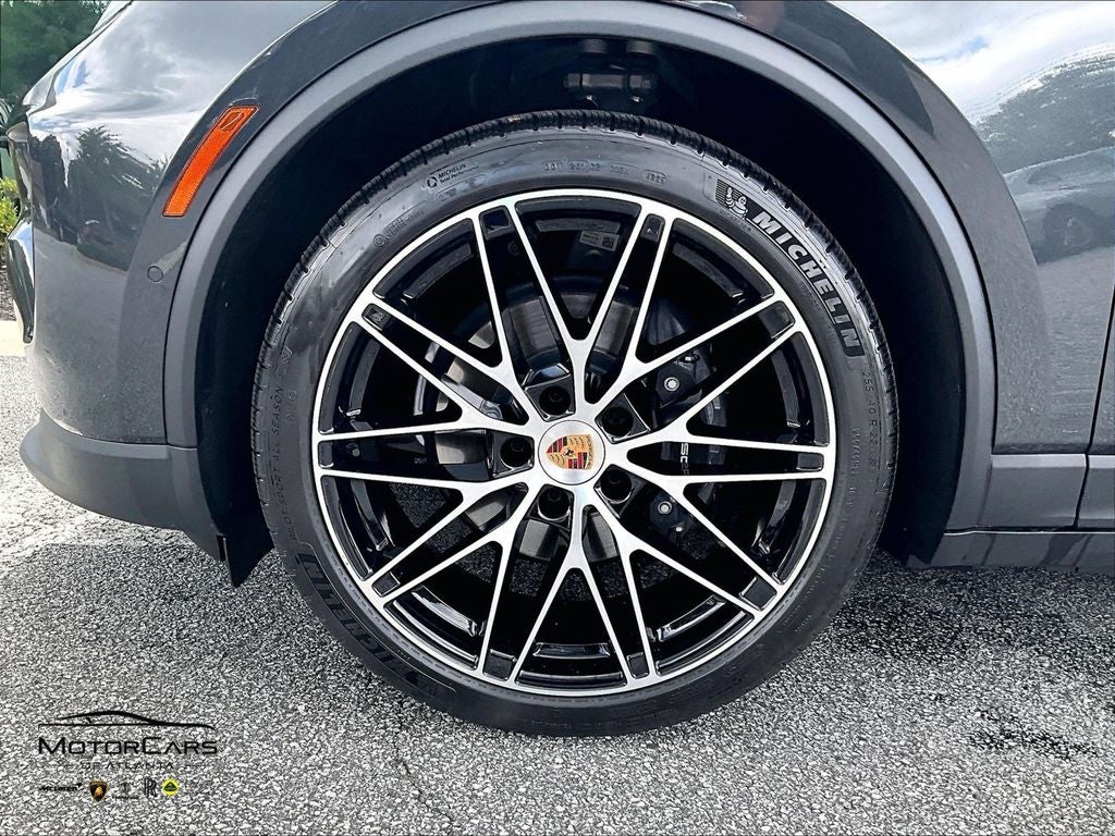 2026 Porsche Macan Electric ...RS Spyder Wheel Design!!