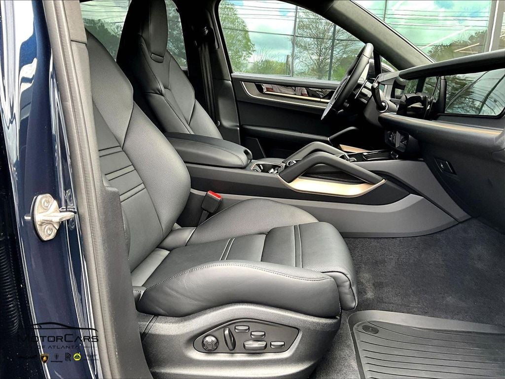 2025 Porsche Cayenne Coupe Turbo GT