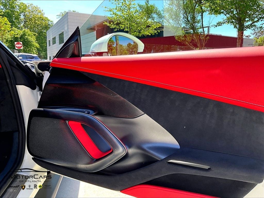 2026 Ferrari 12Cilindri Base