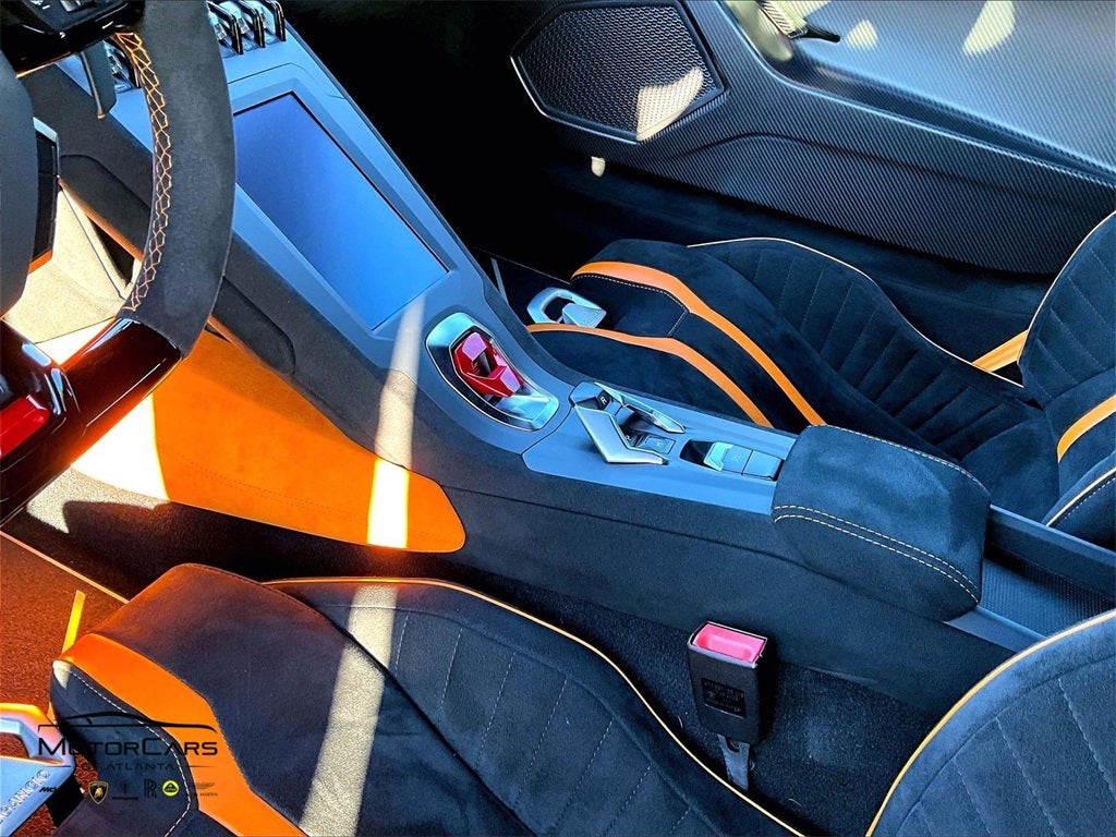 2022 Lamborghini Huracan STO Base