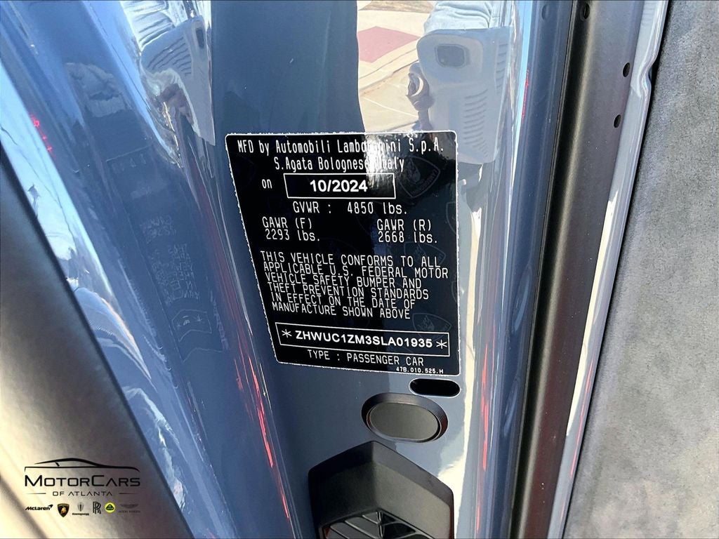 2025 Lamborghini Revuelto Alpha ....880k MSRP!