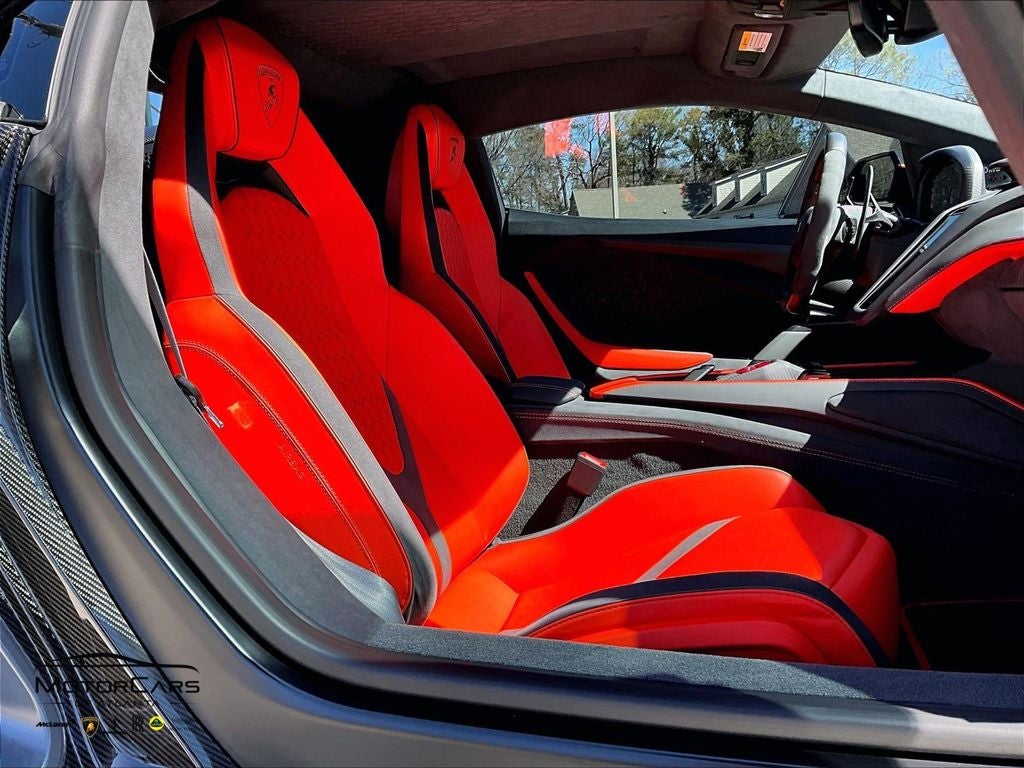 2025 Lamborghini Revuelto Alpha ....880k MSRP!