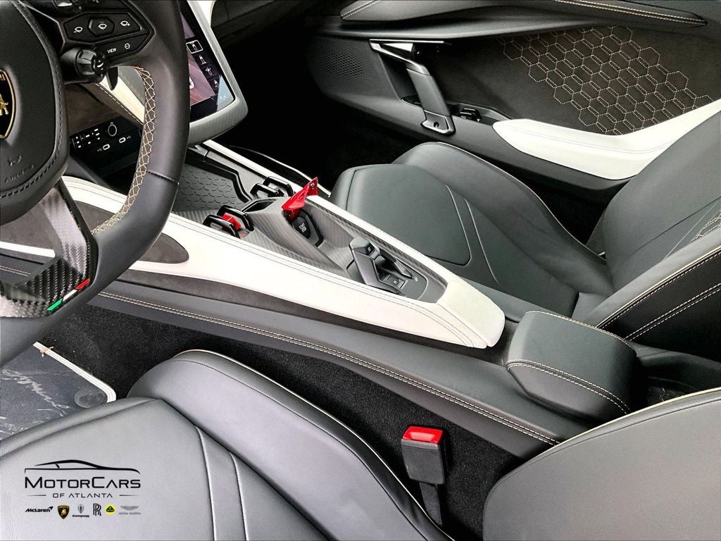 2024 Lamborghini Revuelto Base