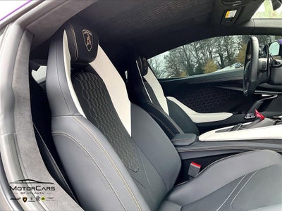 2024 Lamborghini Revuelto Base