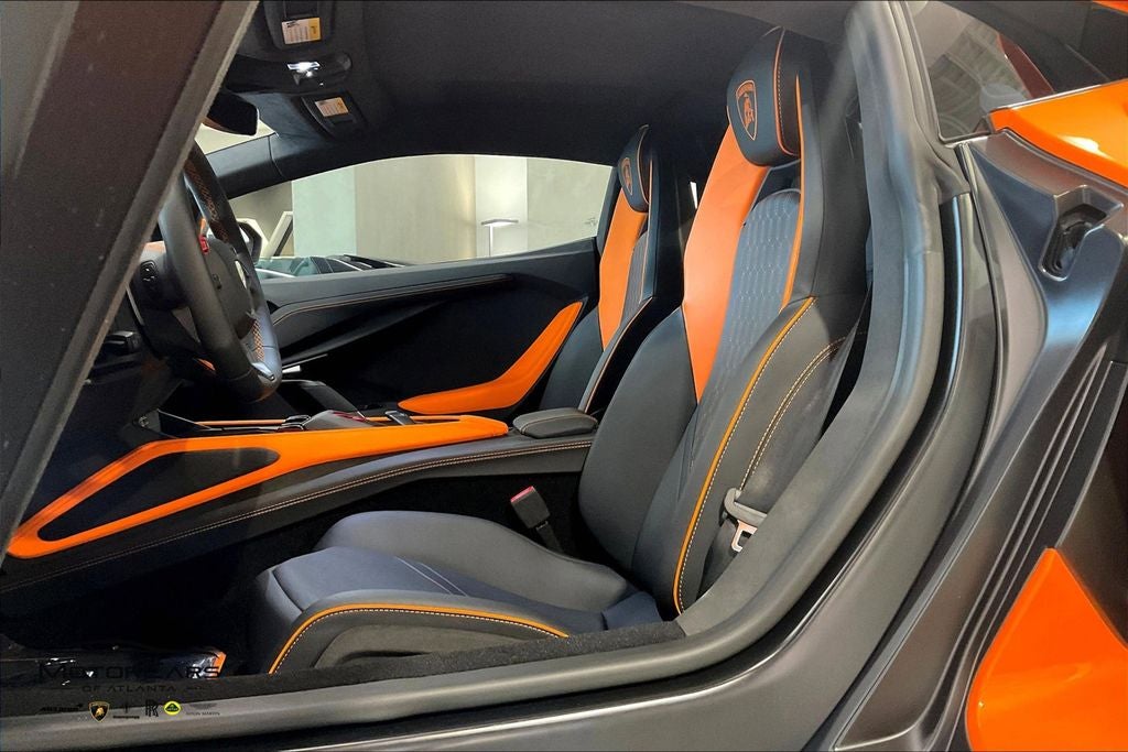 2024 Lamborghini Revuelto Base