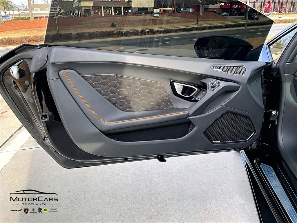 2020 Lamborghini Huracan EVO Base