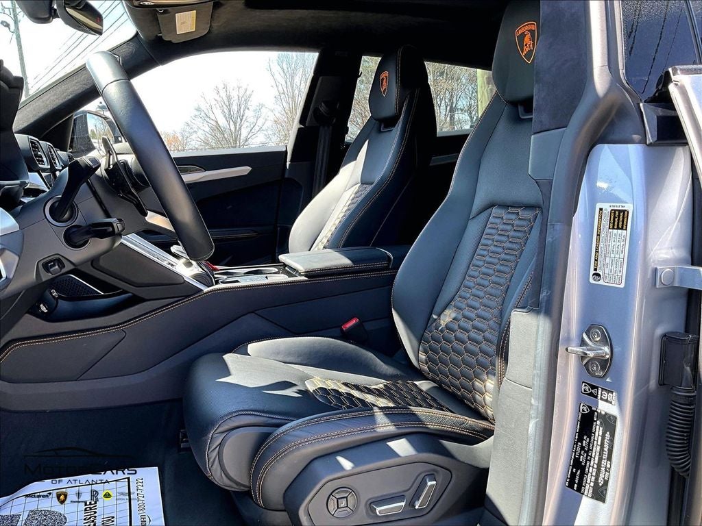 2020 Lamborghini Urus Base