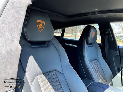 2020 Lamborghini Urus Base