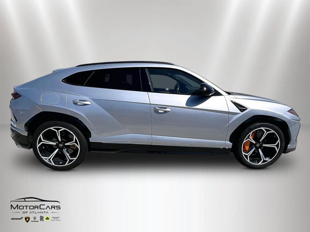 2020 Lamborghini Urus Base