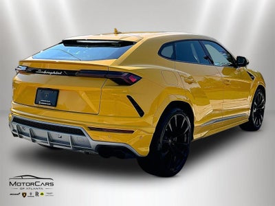 2022 Lamborghini Urus Base