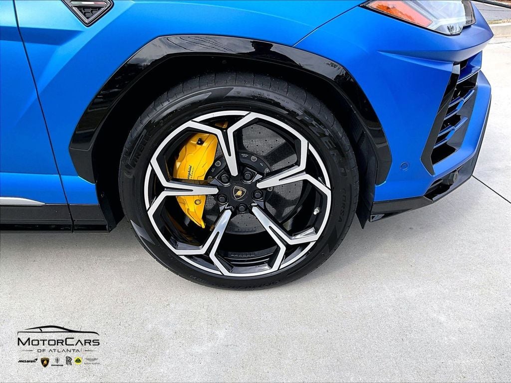 2020 Lamborghini Urus Base