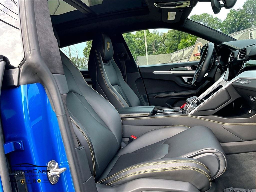 2020 Lamborghini Urus Base
