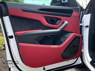 2024 Lamborghini Urus S