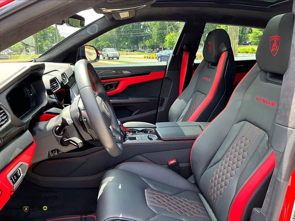 2024 Lamborghini Urus S